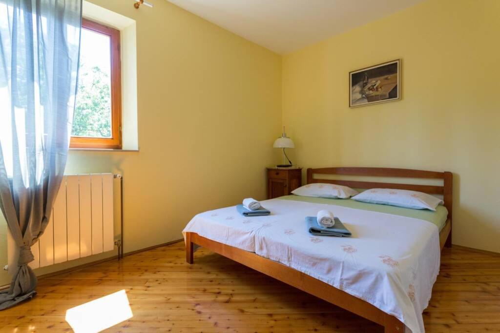 Sleep & Fly Cottage Cilipi Exterior photo