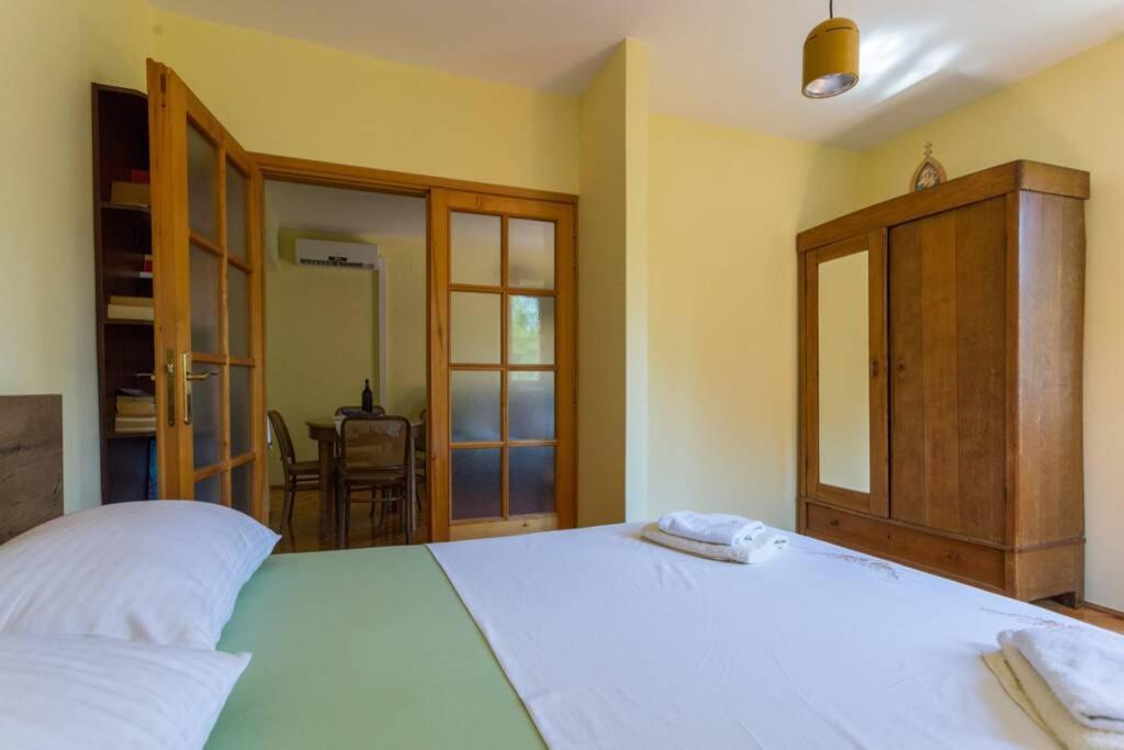 Sleep & Fly Cottage Cilipi Exterior photo